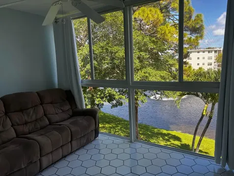 309 Grantham A Deerfield Beach FL 33442
