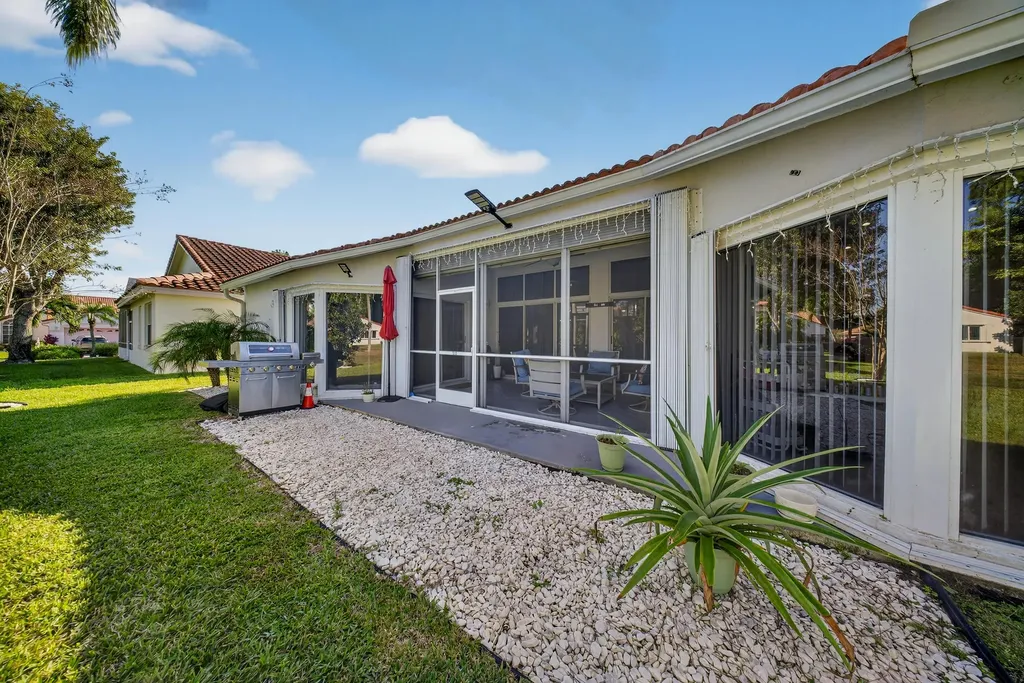 113 Egret Circle Greenacres FL 33413