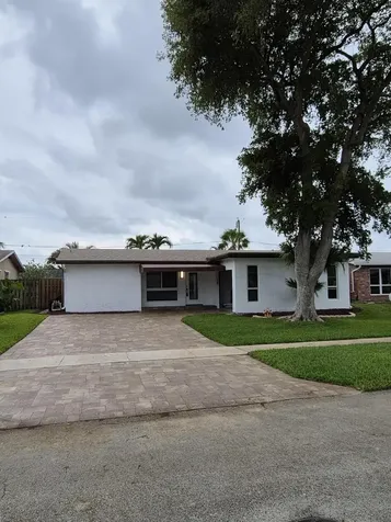 11320 NW 31st Sunrise FL 33323