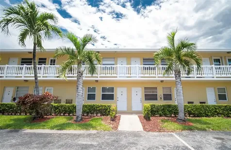 4050 NE 12th Terrace Oakland Park FL 33334