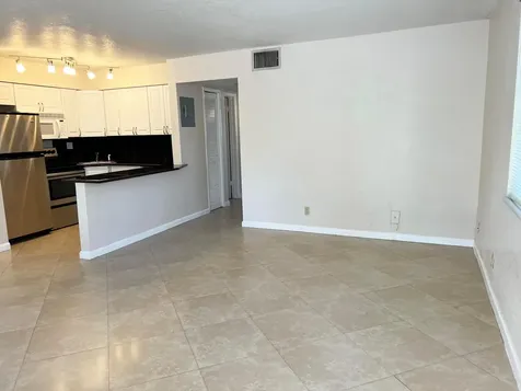4050 NE 12th Terrace Oakland Park FL 33334