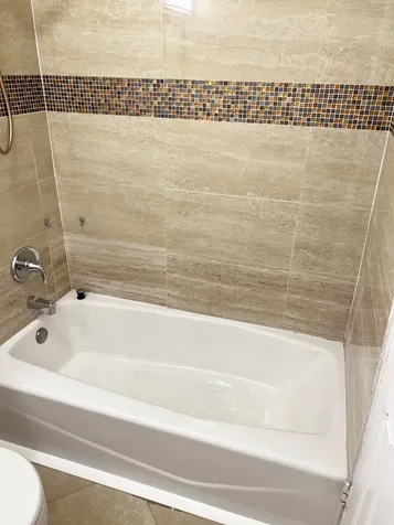 4050 NE 12th Terrace Oakland Park FL 33334
