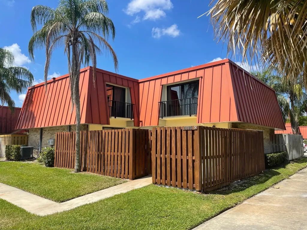 3345 Meridian Way N Palm Beach Gardens FL 33410