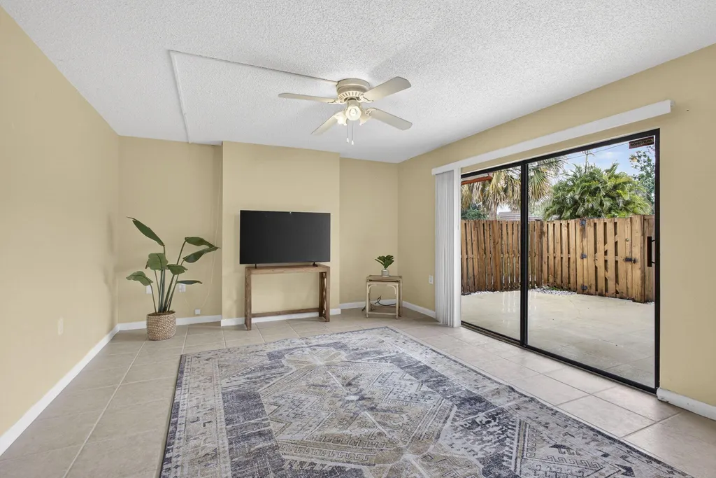 3345 Meridian Way N Palm Beach Gardens FL 33410