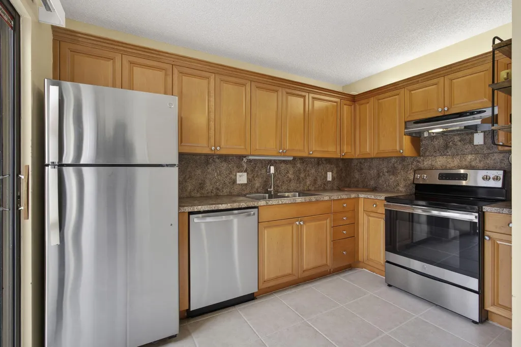 3345 Meridian Way N Palm Beach Gardens FL 33410