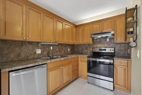 3345 Meridian Way N Palm Beach Gardens FL 33410