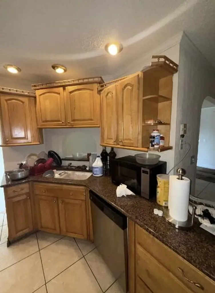 8421 Winnipesaukee Way Lake Worth FL 33467