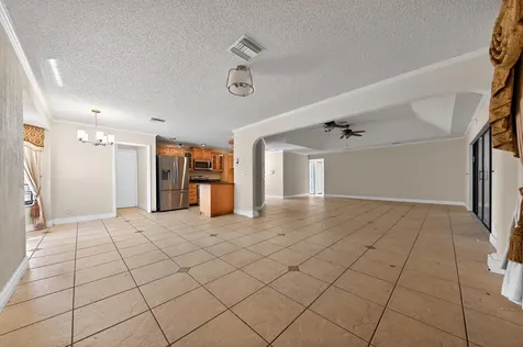 8421 Winnipesaukee Way Lake Worth FL 33467
