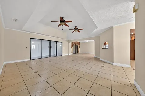 8421 Winnipesaukee Way Lake Worth FL 33467