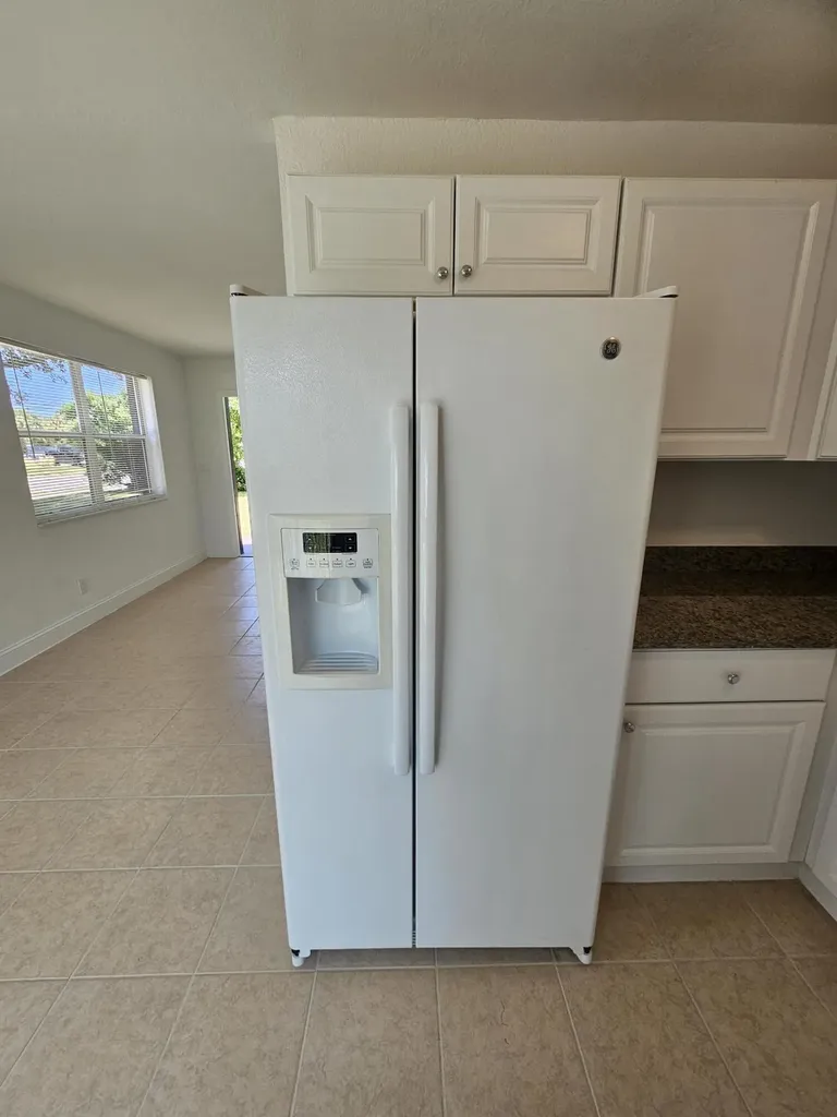 1605 W 10th Street Riviera Beach FL 33404