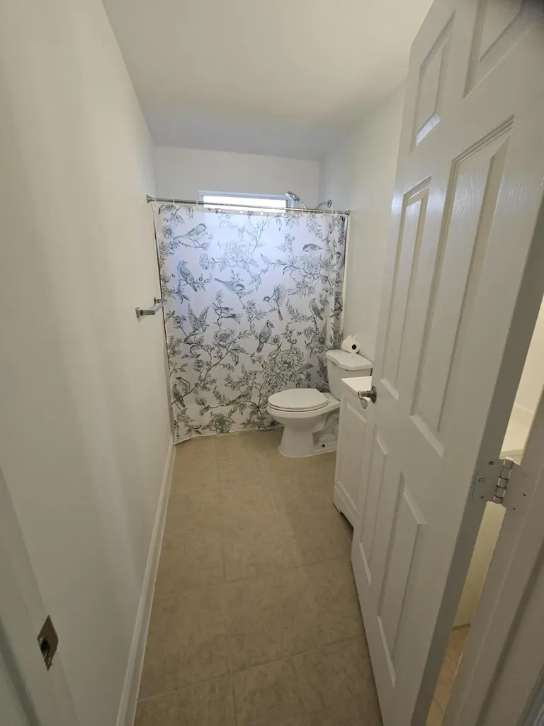 1605 W 10th Street Riviera Beach FL 33404
