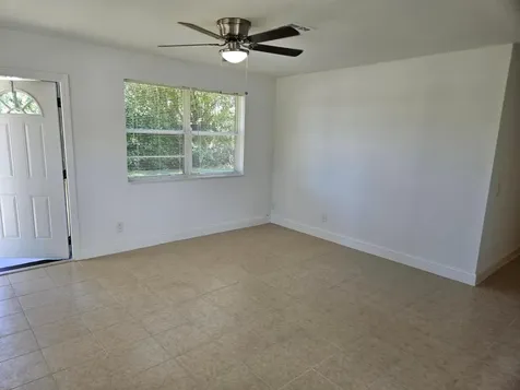 1605 W 10th Street Riviera Beach FL 33404