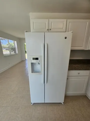 1605 W 10th Street Riviera Beach FL 33404