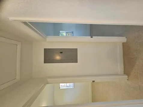 1605 W 10th Riviera Beach FL 33404
