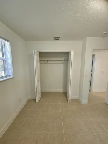 1605 W 10th Street Riviera Beach FL 33404