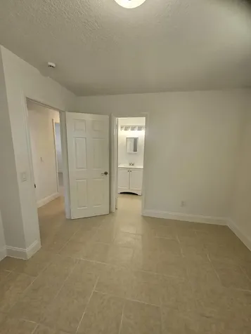 1605 W 10th Street Riviera Beach FL 33404