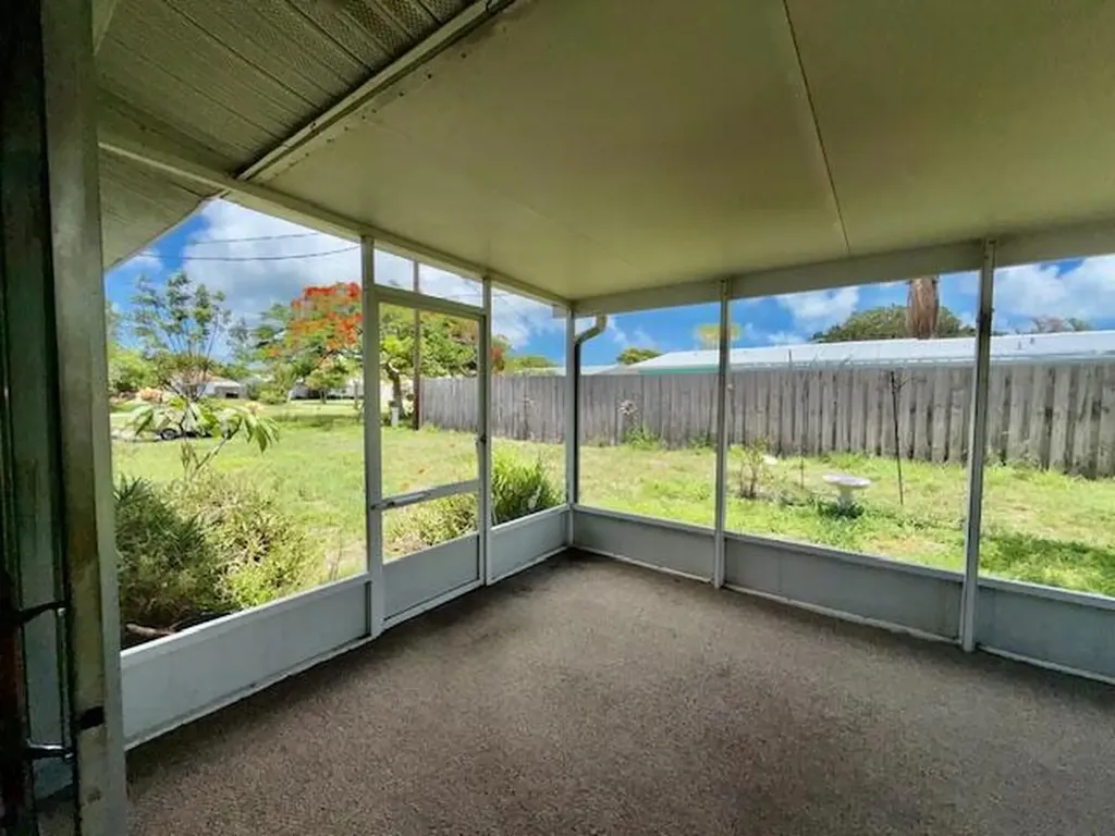 717 SE Alamanda Circle Stuart FL 34996