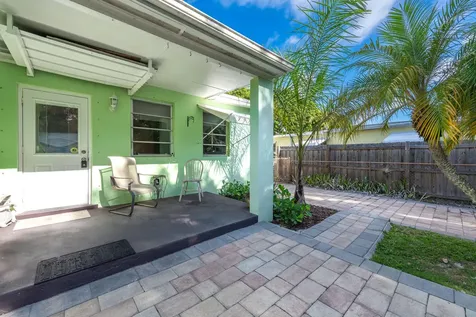 5606 Hobart Avenue West Palm Beach FL 33405