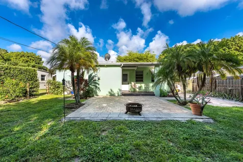 5606 Hobart Avenue West Palm Beach FL 33405