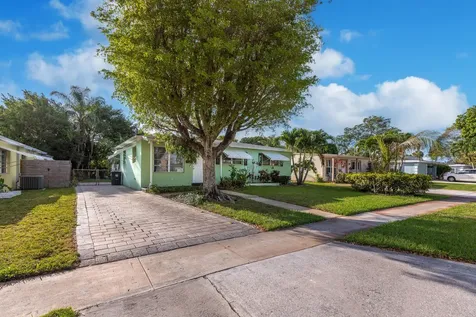 5606 Hobart Avenue West Palm Beach FL 33405