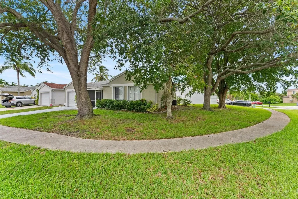 9850 Ridge Creek Road Boca Raton FL 33496