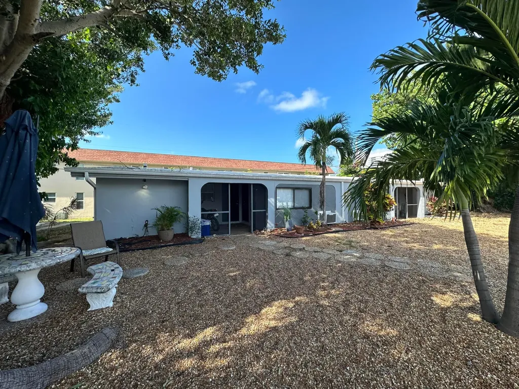 3205 NE 9th Pompano Beach FL 33062