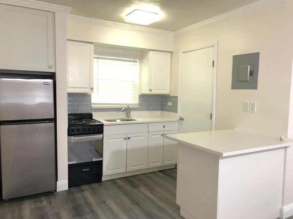 3205 NE 9th Pompano Beach FL 33062