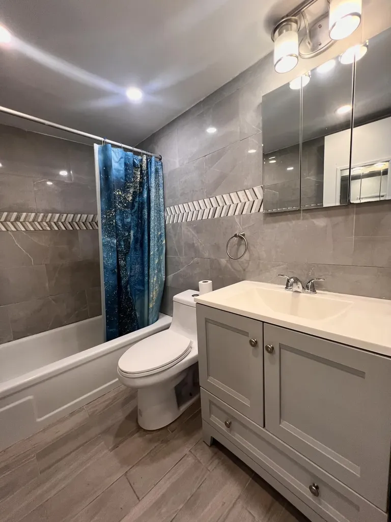 176 Sussex I West Palm Beach FL 33417