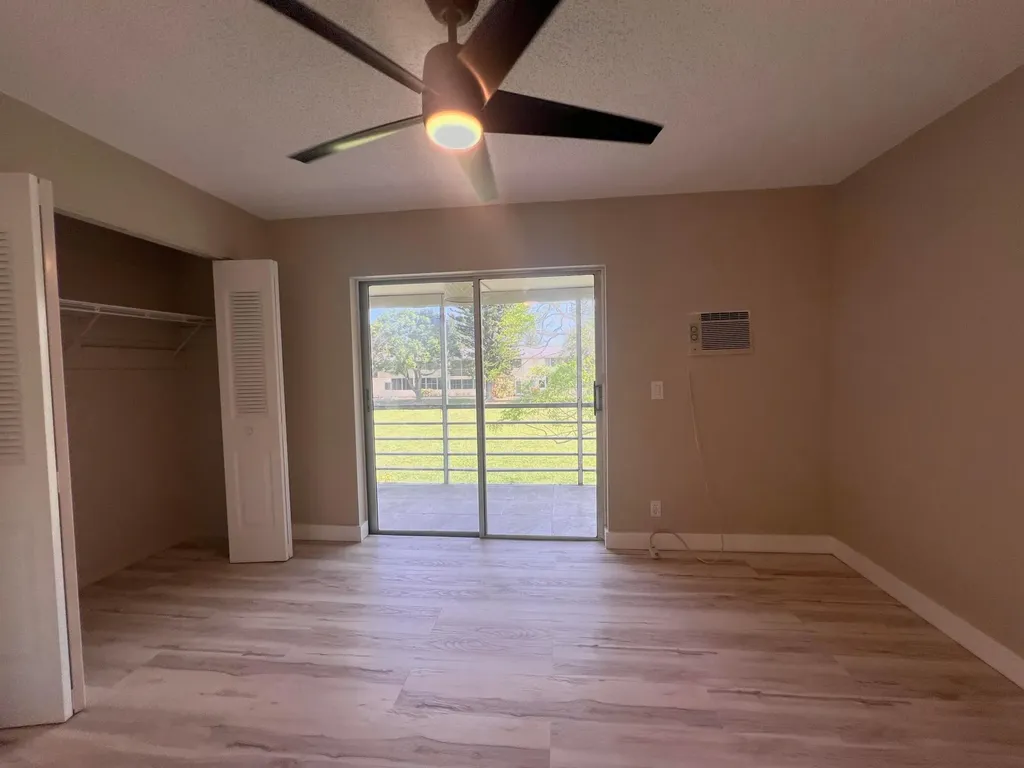 176 Sussex I West Palm Beach FL 33417