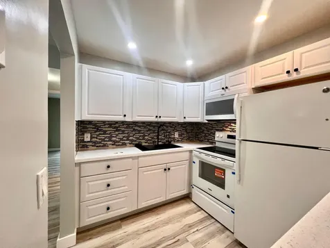 176 Sussex I West Palm Beach FL 33417