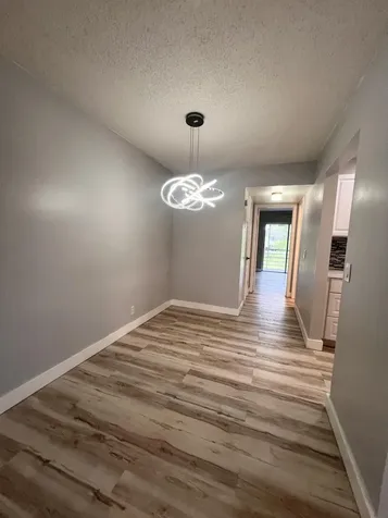 176 Sussex I West Palm Beach FL 33417