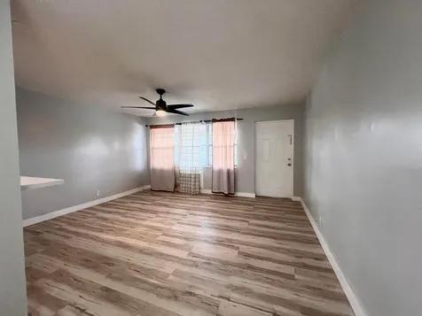 176 Sussex I West Palm Beach FL 33417