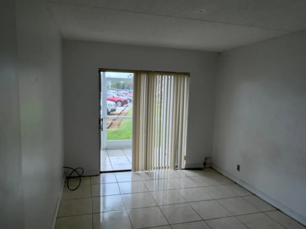 700 Village Green Court Palm Springs FL 33461
