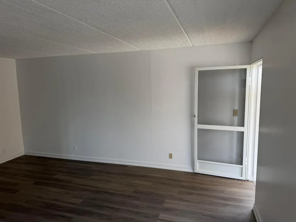 700 Village Green Court Palm Springs FL 33461