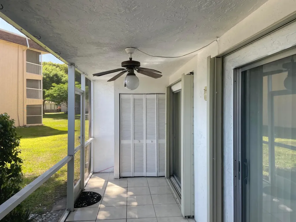 700 Village Green Court Palm Springs FL 33461