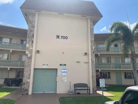 700 Village Green Court Palm Springs FL 33461