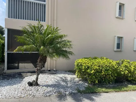 700 Village Green Court Palm Springs FL 33461