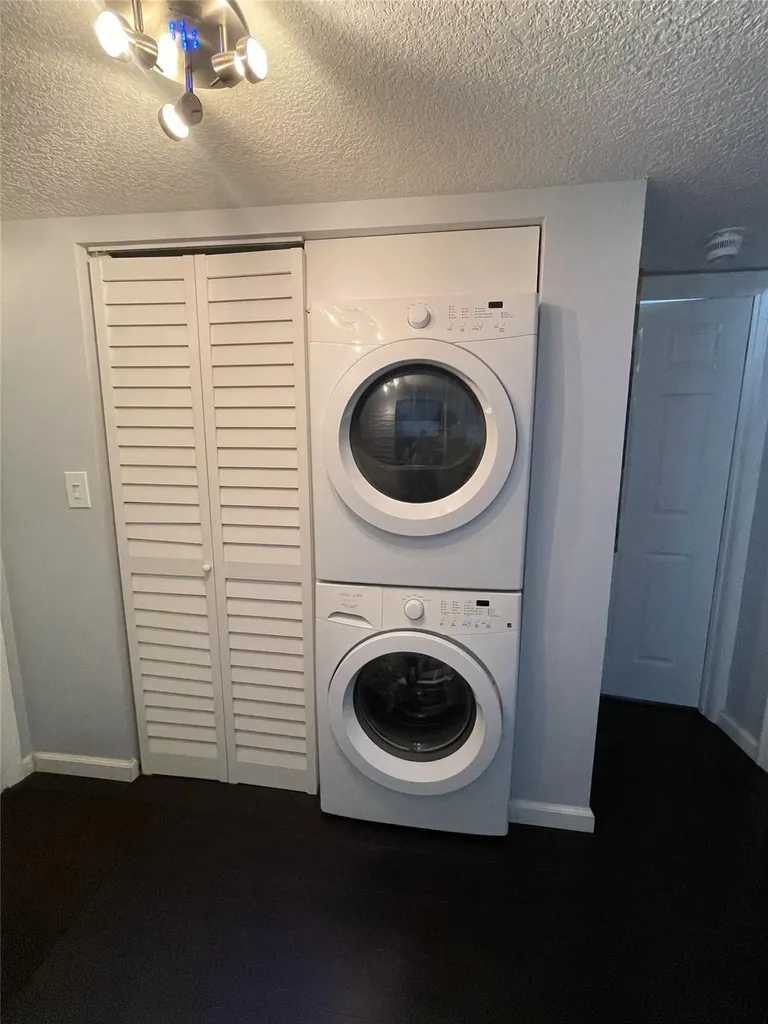 9505 SW 1st Court Coral Springs FL 33071