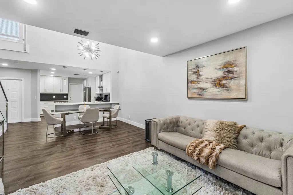 10487 Mateo Court Boca Raton FL 33498