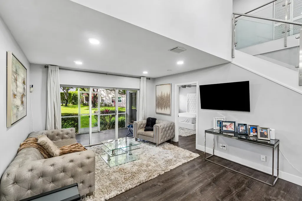 10487 Mateo Court Boca Raton FL 33498