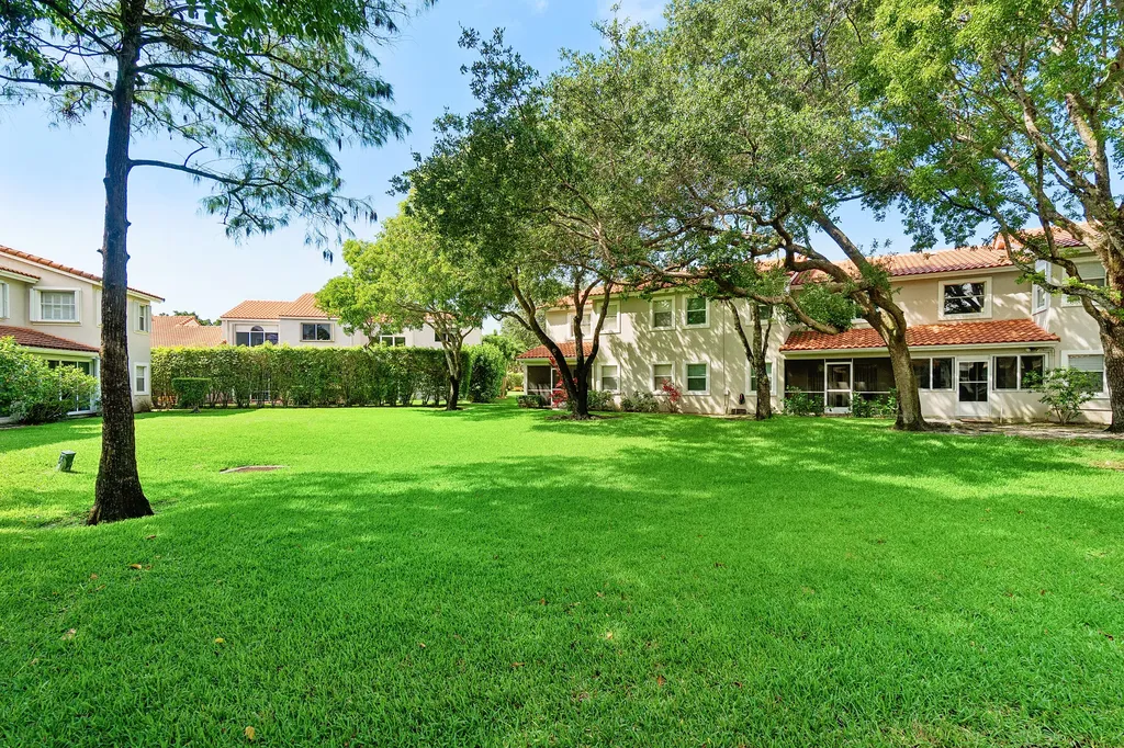10487 Mateo Court Boca Raton FL 33498