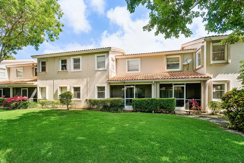 10487 Mateo Court Boca Raton FL 33498