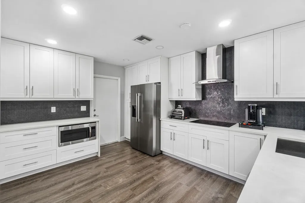 10487 Mateo Court Boca Raton FL 33498