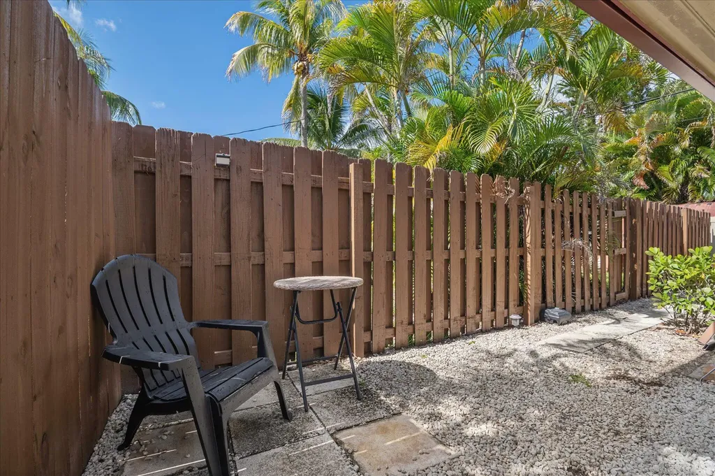 1645 NE 16th Avenue Fort Lauderdale FL 33305