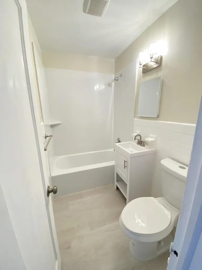 1645 NE 16th Avenue Fort Lauderdale FL 33305
