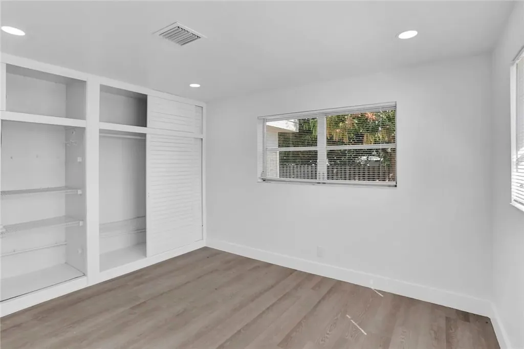 1013 SE 14th Court Deerfield Beach FL 33441