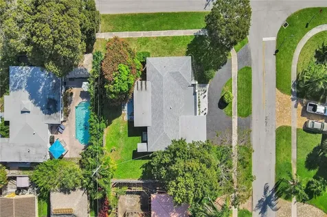 1013 SE 14th Court Deerfield Beach FL 33441