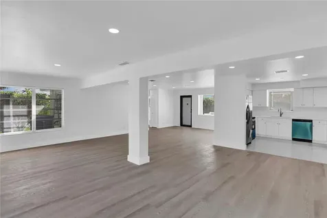 1013 SE 14th Court Deerfield Beach FL 33441