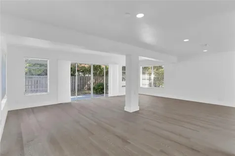 1013 SE 14th Court Deerfield Beach FL 33441
