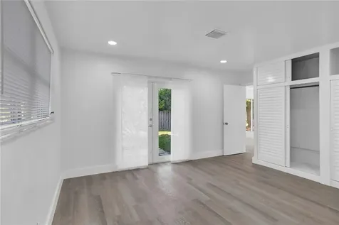 1013 SE 14th Court Deerfield Beach FL 33441